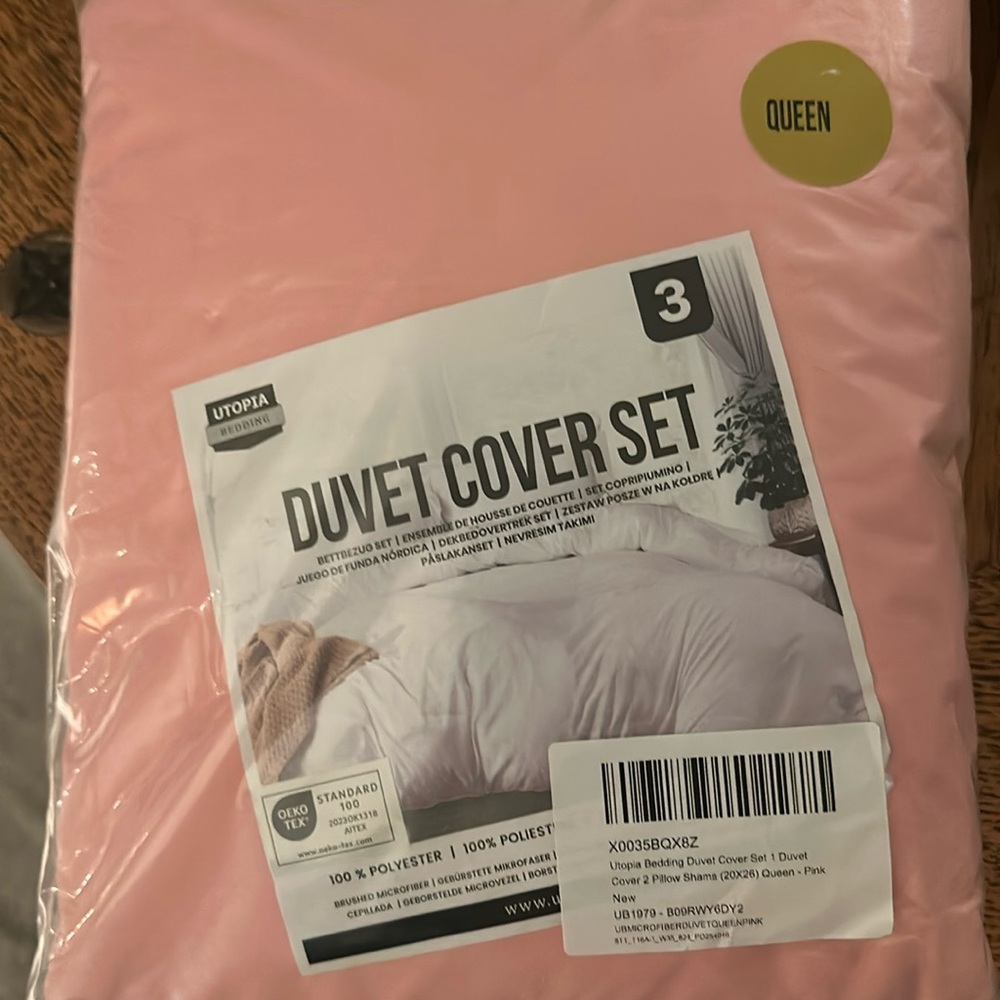 NWT Utopia bedding Queen duvet cover set queen never opened